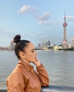 Shanghai - Ioana Gomoi 