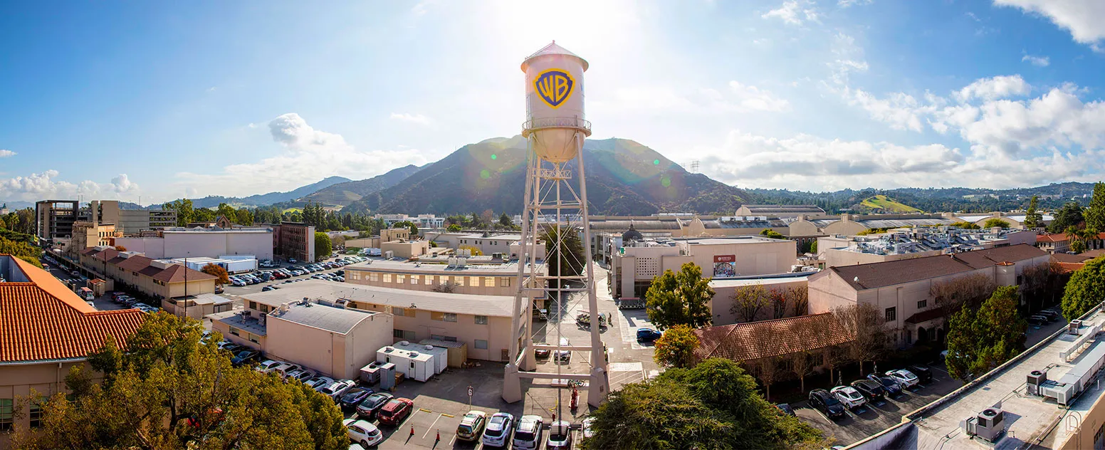 O româncă dă în judecată Warner Bros. Cere 250.000 de euro