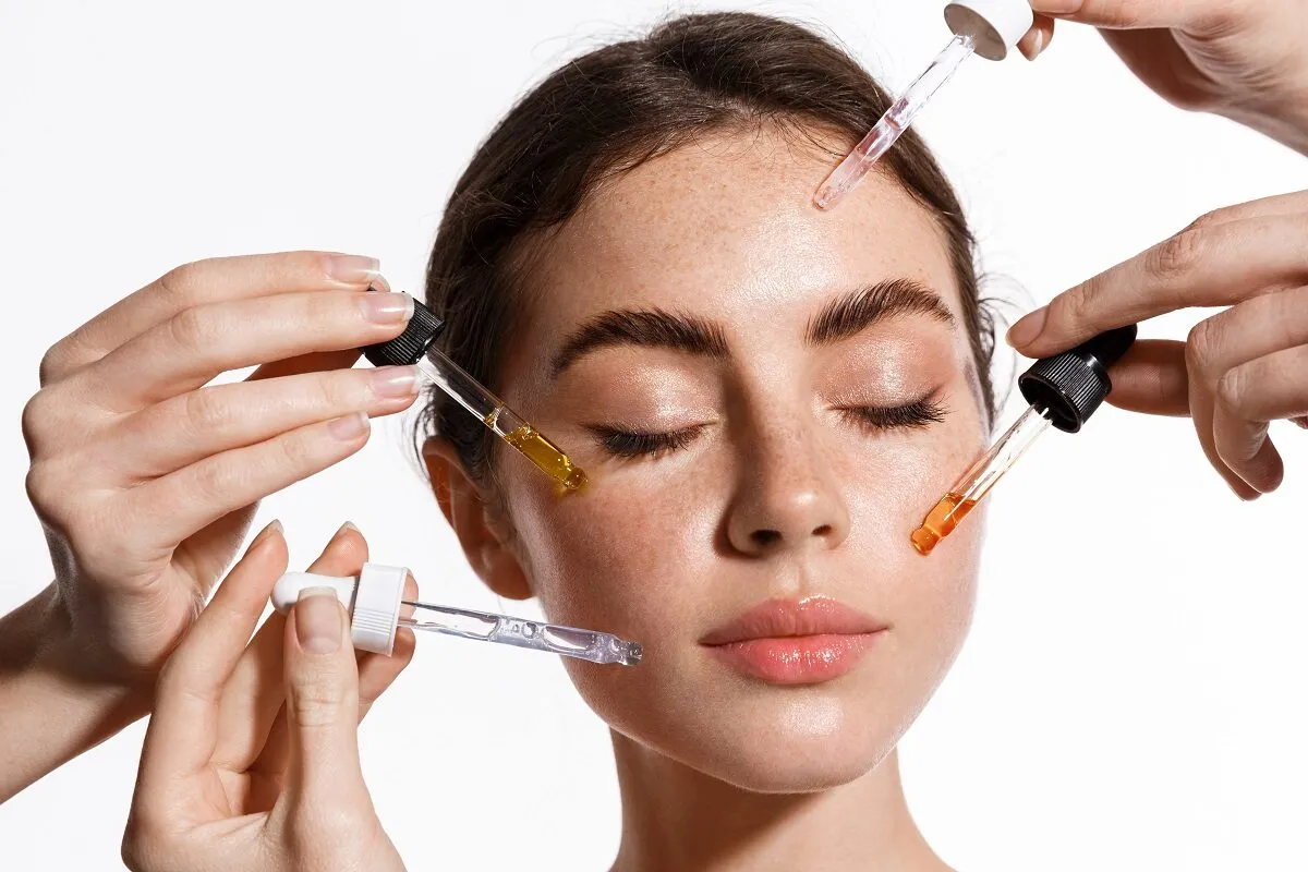 Ghid de skincare pentru noaptea de Revelion. Cum să ai un ten radiant pentru petrecere