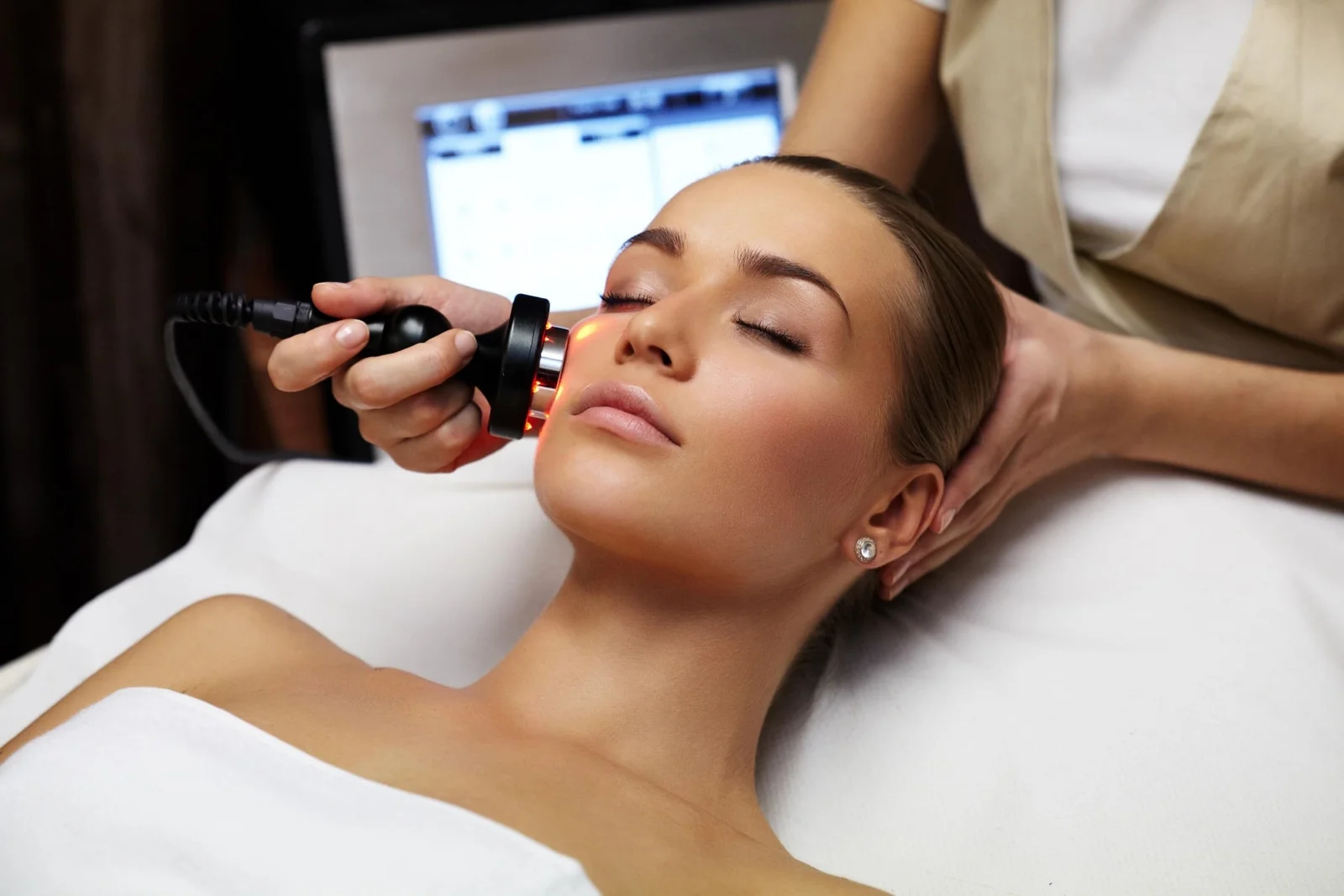 Radiofrecvența facială. Beneficii și recomandări
