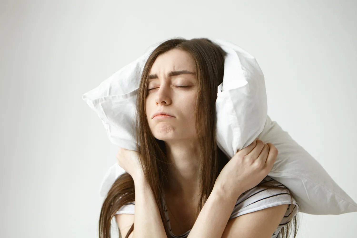 Cinci trucuri pentru a-ți îmbunătăți somnul și a reduce insomnia