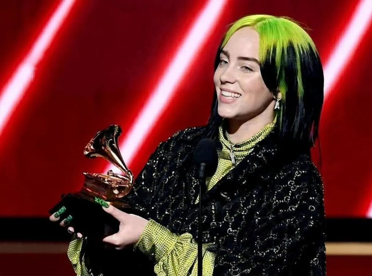 Billie Eilish, donație de 11 mil. $ și un atac la Trump: „ICE e un grup terorist”