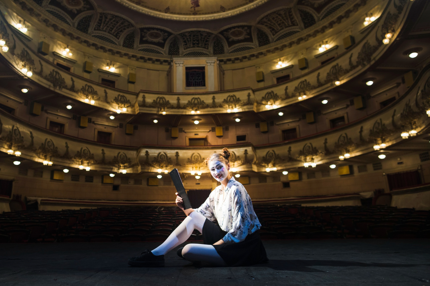 Teatrul Național din București organizează tururi ghidate gratuite