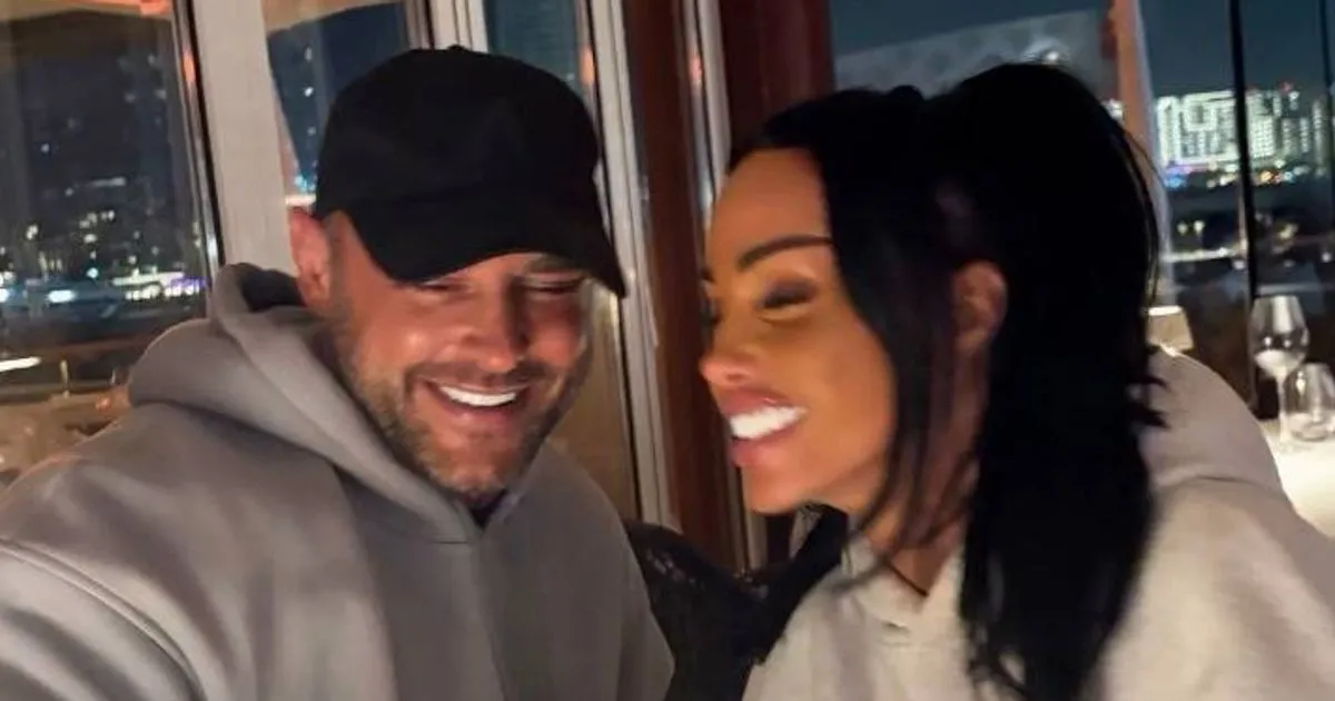 Katie Price s-a căsătorit după câteva zile de relație. Soțul ar fi stat la închisoare în Dubai