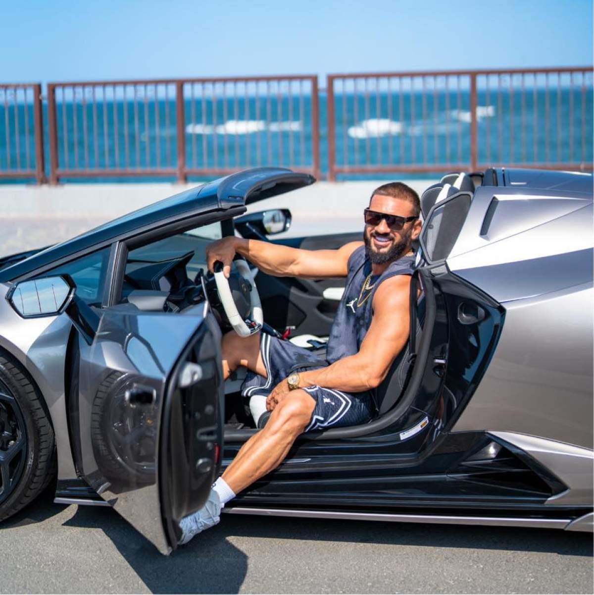 Peripeții pentru Dorian Popa în drum spre Japonia. Zborul spre Viena a fost deviat