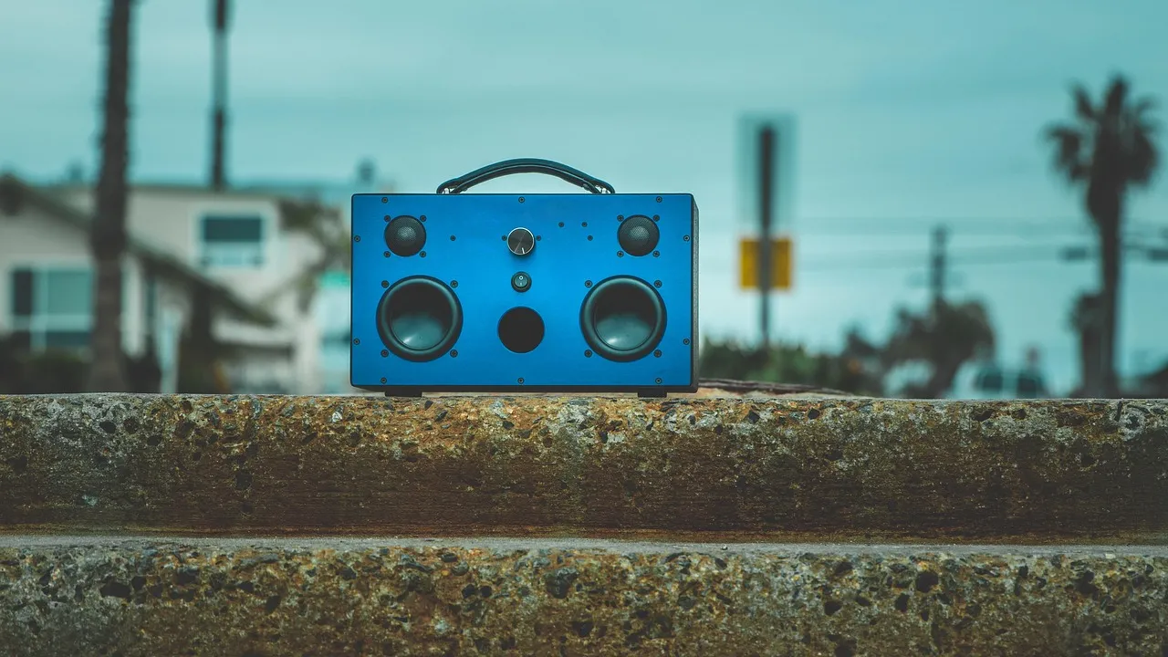 Top 4 boxe cu Bluetooth portabile pentru tine în 2026