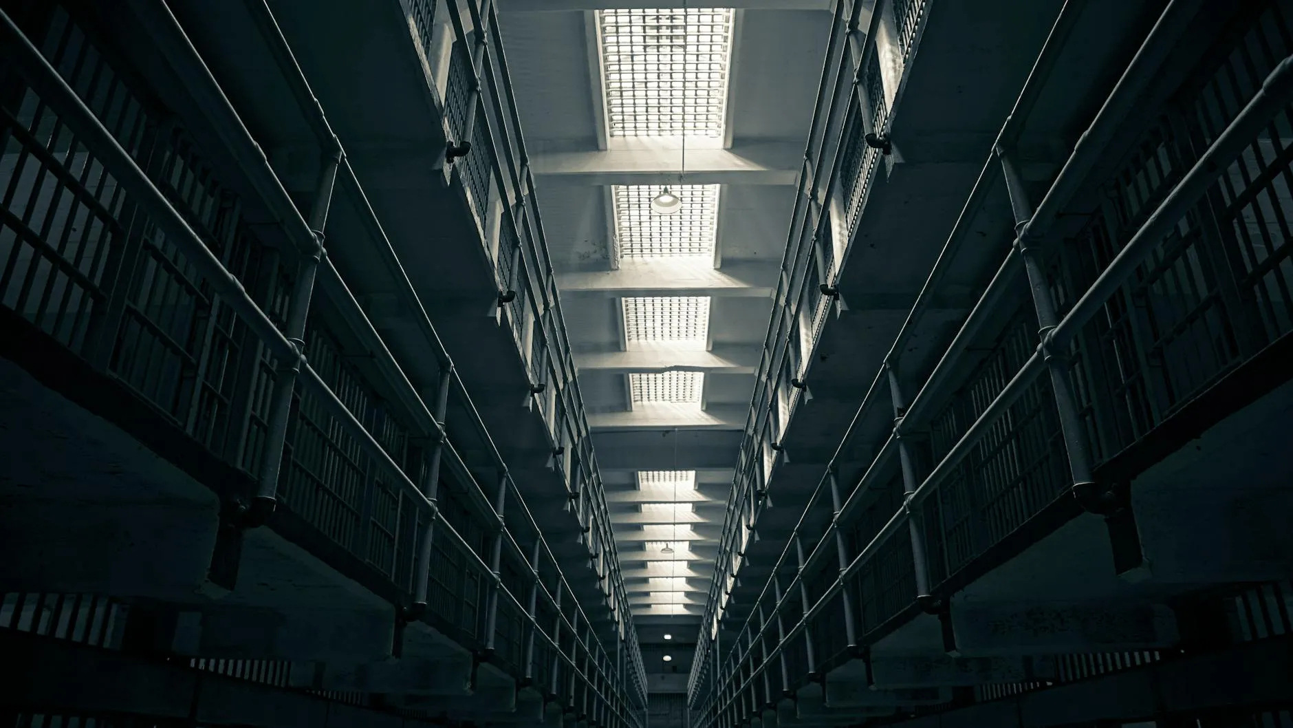 Victorie în Scoția: Bărbații trans, interziși prin lege în închisorile de femei