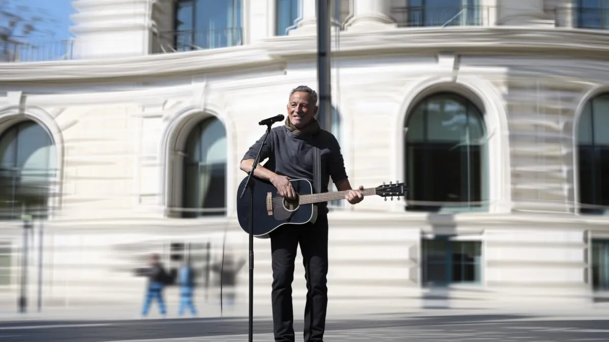 Bruce Springsteen cântă pentru 2 victime ucise de ICE la mitingul No Kings