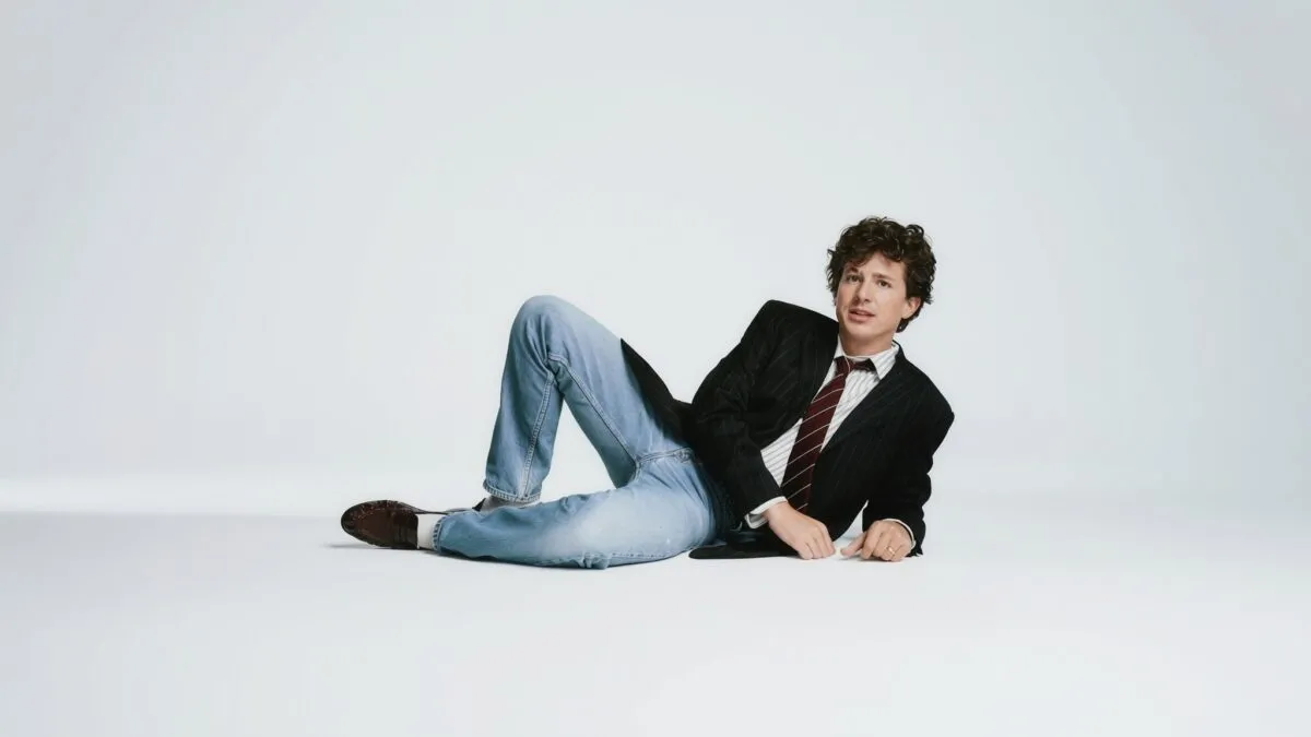 Charlie Puth lansează al 4-lea album și devine tată în aceeași săptămână