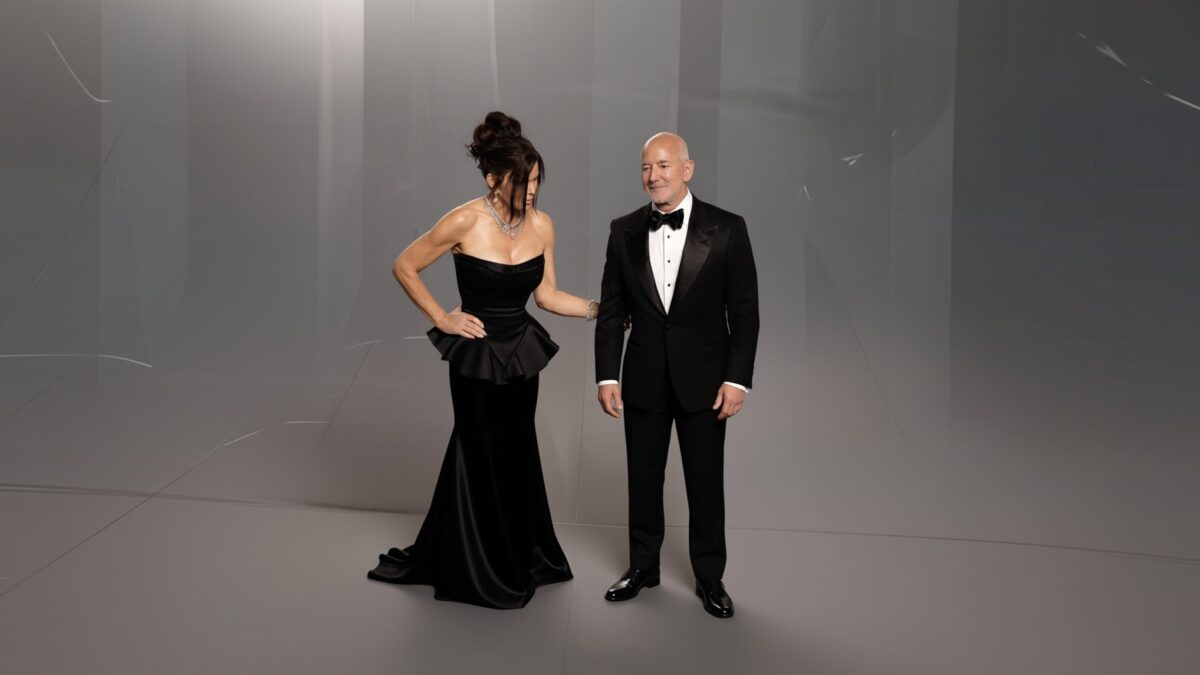 Lauren Sánchez îl alungă pe Jeff Bezos de pe covorul roșu purtând diamante de 85 de carate