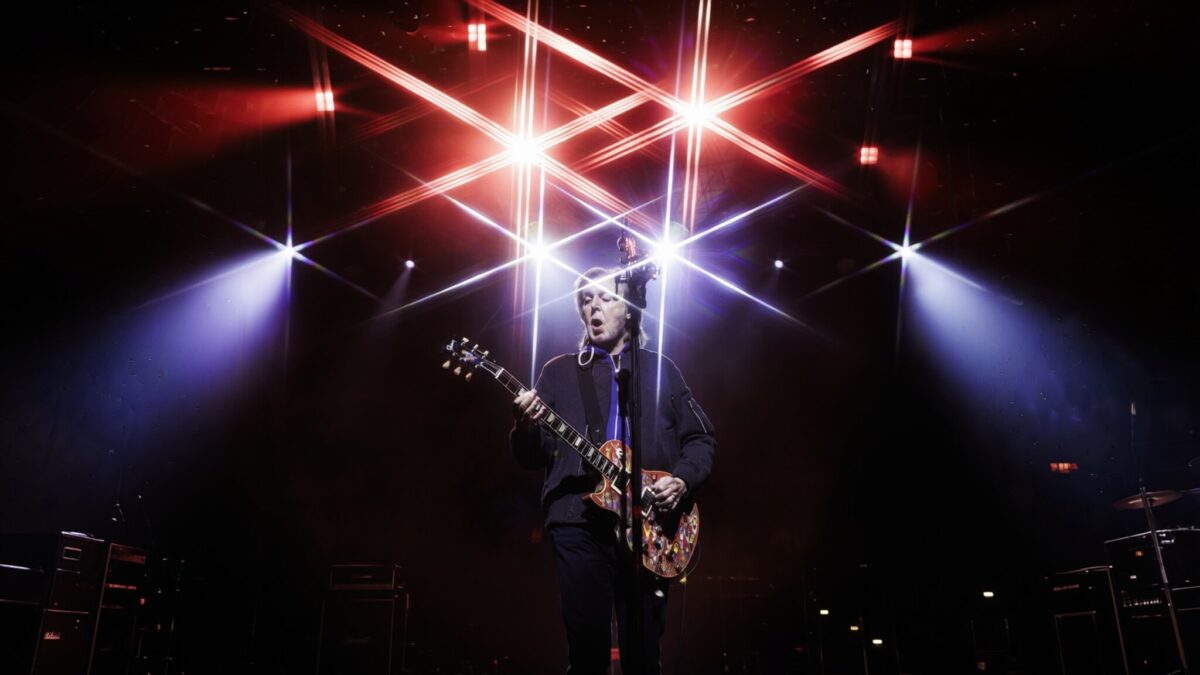 Paul McCartney, concert-surpriză pentru 1.200 de fani într-un teatru din Hollywood