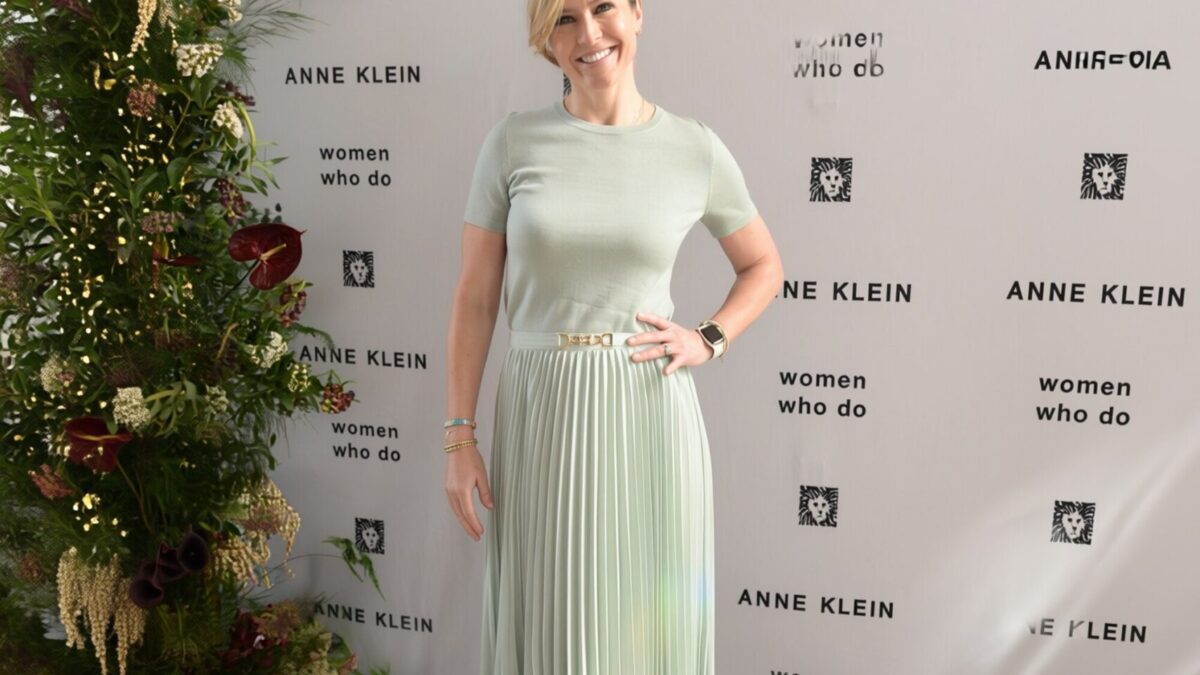 Sara Haines vorbește despre răpirea mamei Savannei Guthrie pentru 6 milioane $