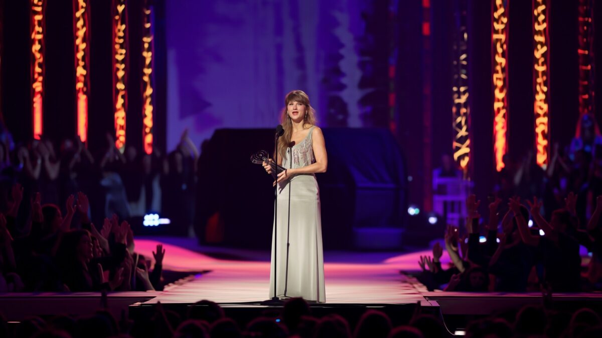 Taylor Swift pleaca acasa cu 7 trofee de la iHeartRadio Music Awards 2026