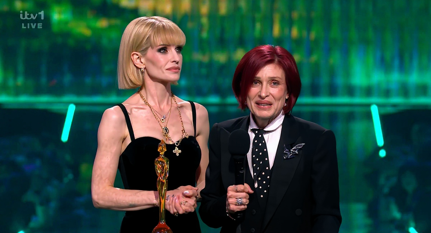 Sharon Osbourne a preluat premiul lui Ozzy la BRITs. Discursul de pe scena