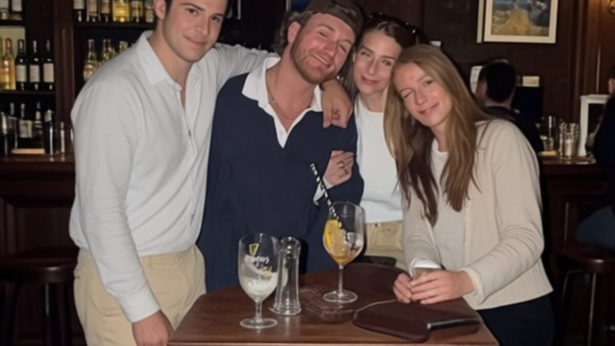 Amanda Batula și West Wilson nu se mai ascund și se afișează tandru în public