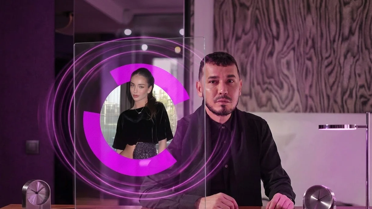 Războiul dintre Andreea Bostănică și Abush a ajuns la alt nivel. Limuzina de 100.000 de euro e miza