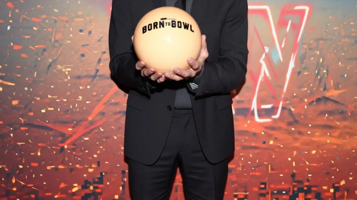 Ben Stiller produce un serial în 5 părți despre popice plin de umor necenzurat