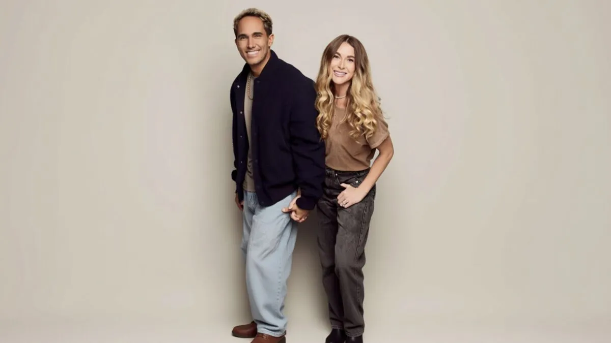 Carlos si Alexa PenaVega lanseaza pe 3 noiembrie cartea despre pierderea fiicei