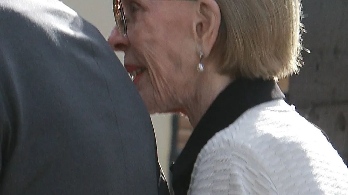 Carol Burnett, apariție spectaculoasă la 93 de ani alături de soțul ei