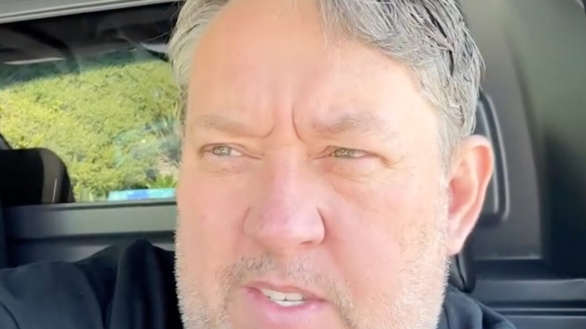 Starul din Storage Wars mort la 67 de ani. Poliția investighează hărțuirea online