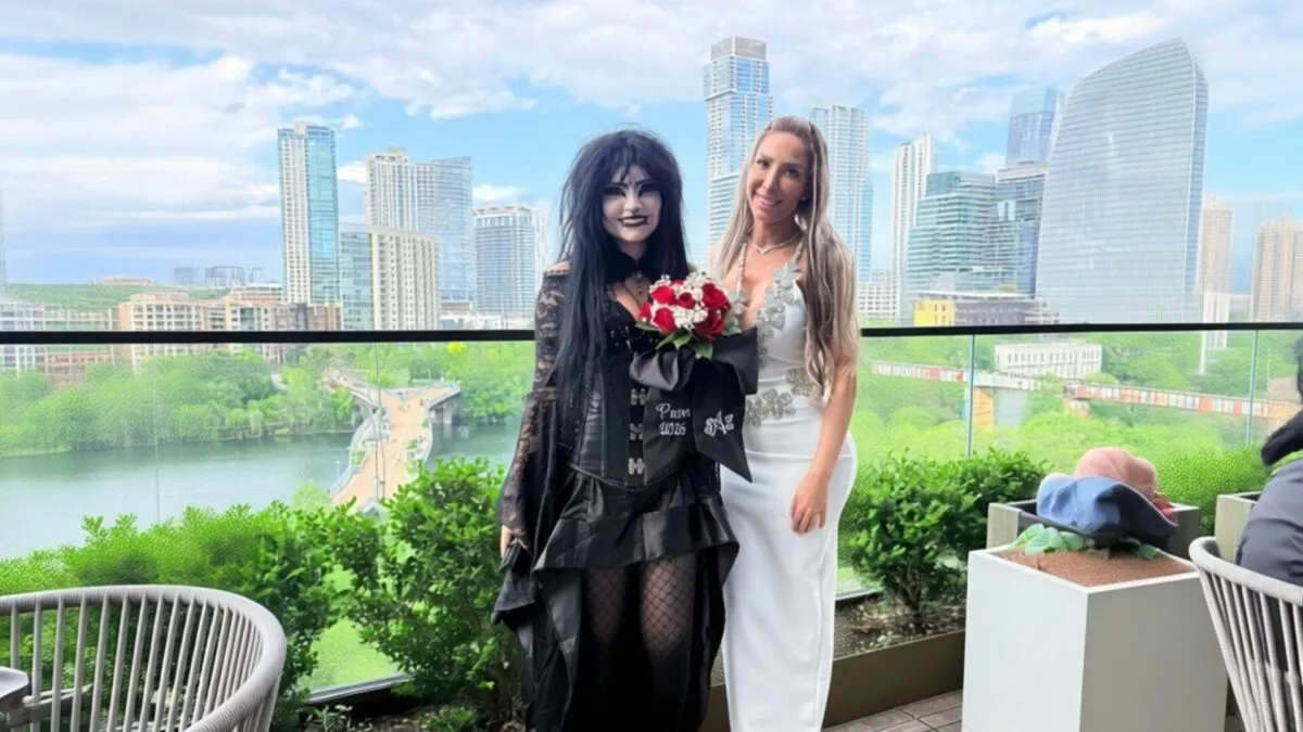 Fiica de 17 ani a lui Farrah Abraham șochează la bal cu un corset Dolce & Gabbana cu țepi