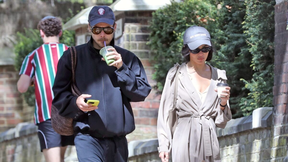 Harry Styles și Zoë Kravitz s-au logodit? Actrița de 37 de ani, surprinsă cu un inel imens