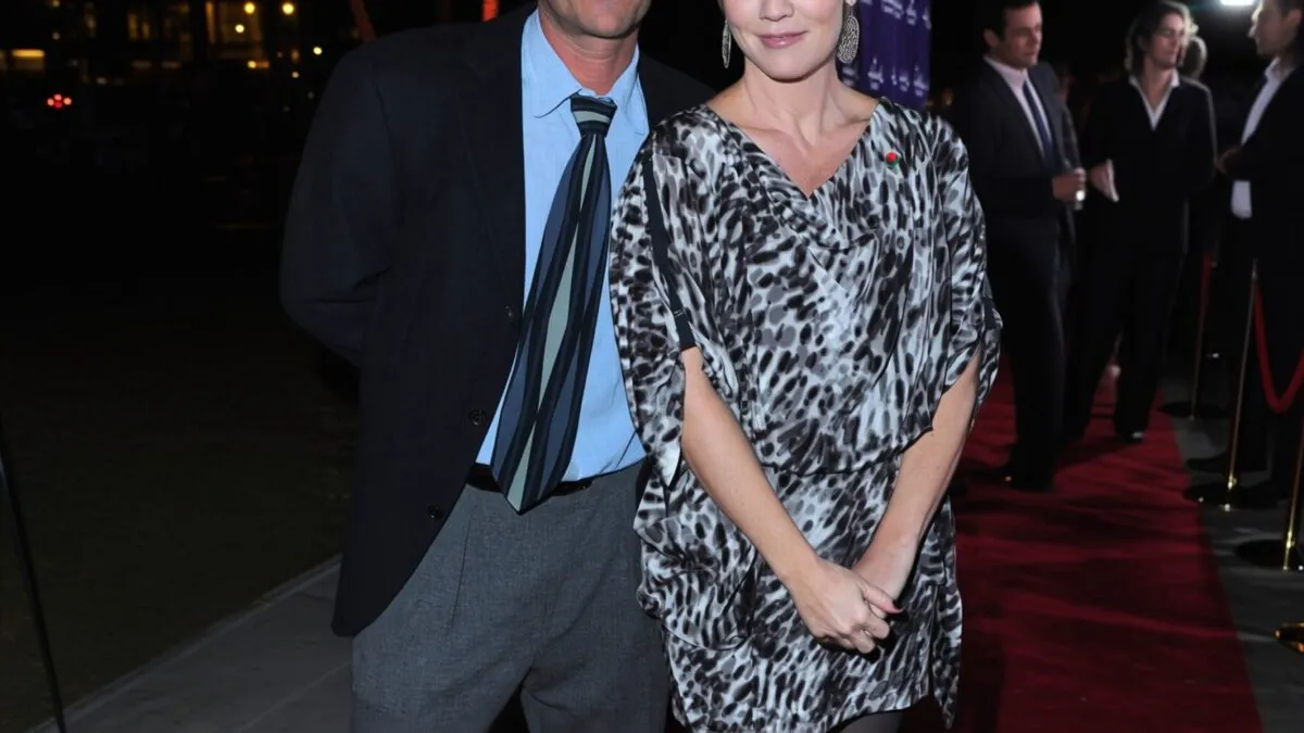 Jennie Garth recunoaște după 30 de ani. Luke Perry a fost prima ei iubire adevărată