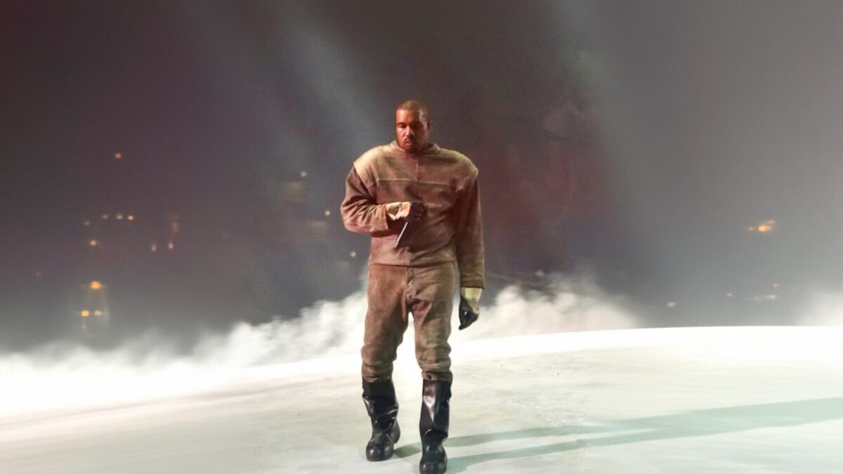 Kanye West și-a oprit concertul sold-out din LA – «Căcatul ăla e penibil»