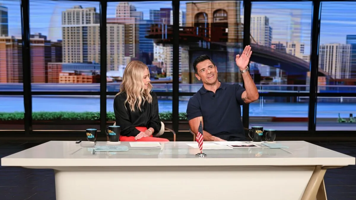 Kelly Ripa dezvăluie semnalul care anulează sexul cu soțul ei Mark Consuelos