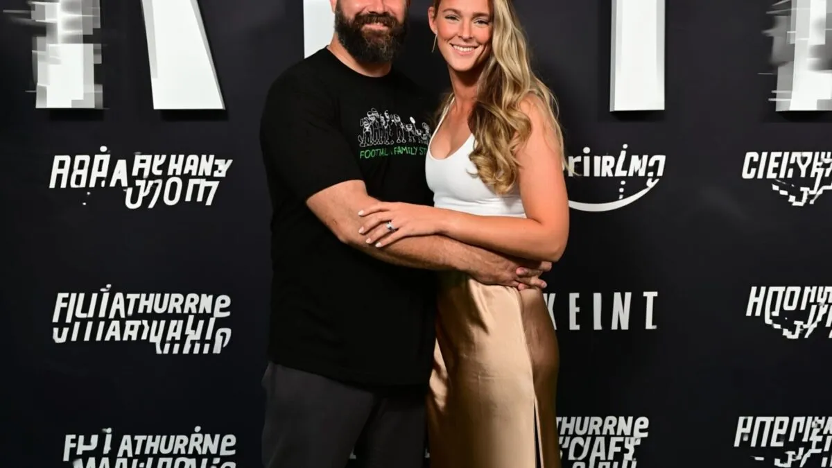Kylie Kelce explodează și îi înjură pe fani din cauza nunții lui Taylor Swift