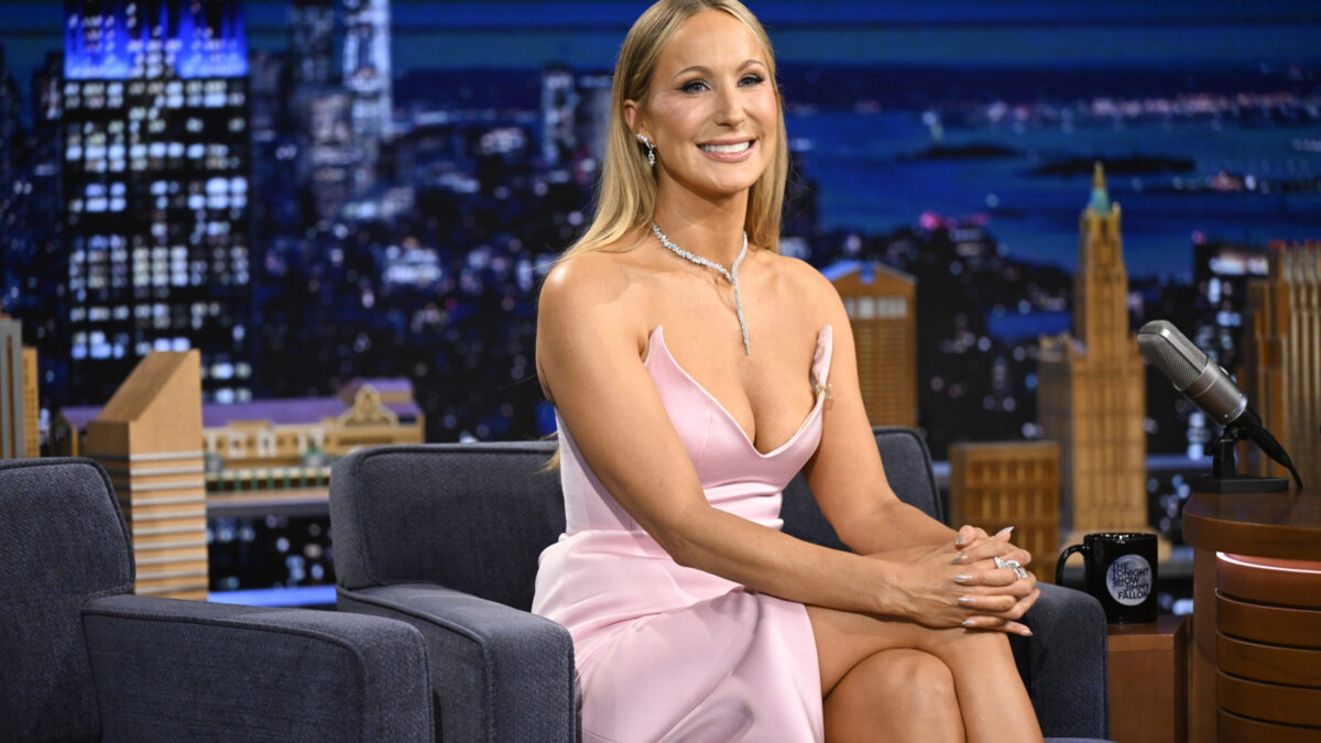 Leonardo DiCaprio i-a trimis 3 coșuri cu paste lui Nikki Glaser după gluma de la Globuri