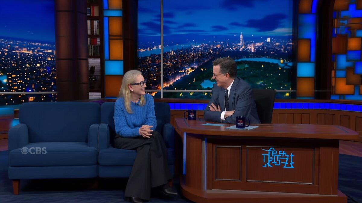 Meryl Streep readuce la viață puloverul de 198$ din Diavolul se îmbracă de la Prada