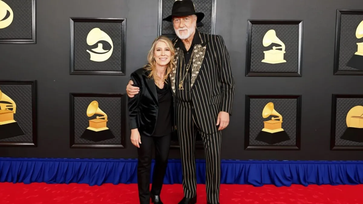Mick Fleetwood s-a căsătorit a 5-a oară la 78 de ani cu partenera sa