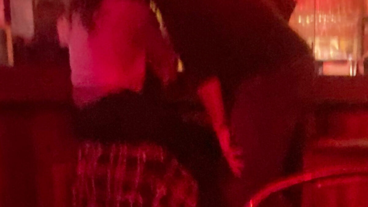 Fotografii-bombă de acum 6 ani îl arată pe Mike Vrabel sărutând-o pe Dianna Russini