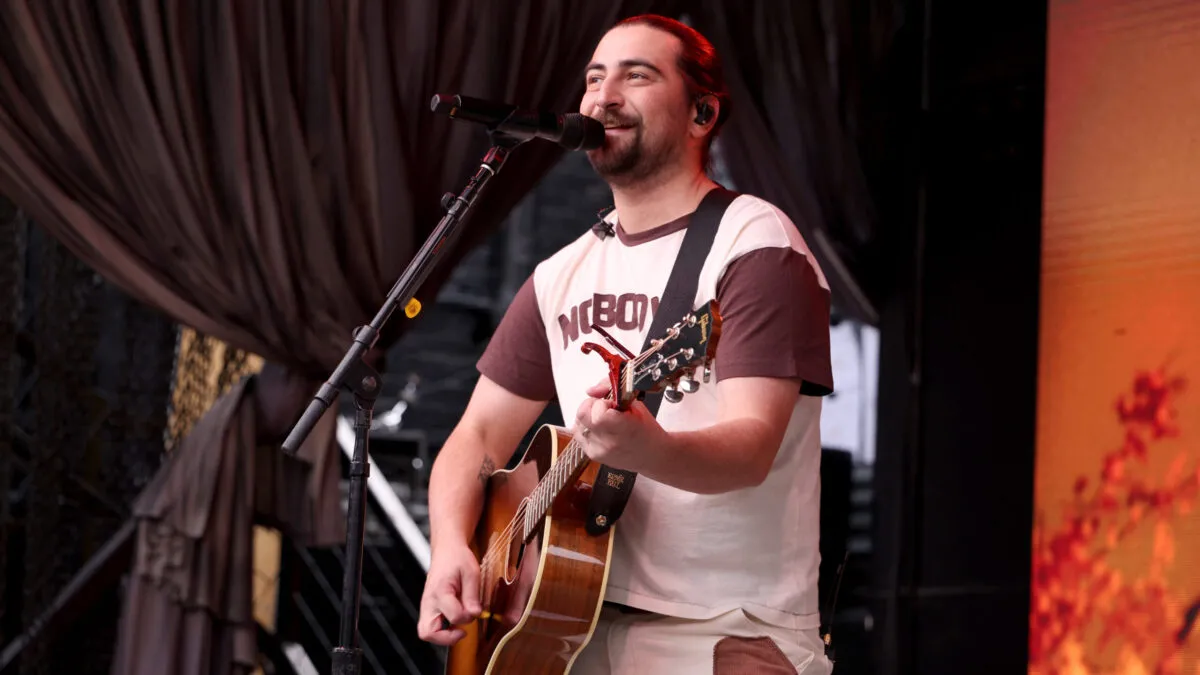 Noah Kahan, cap de afiș la primul festival Rolling Stone cu sub 4000 de locuri