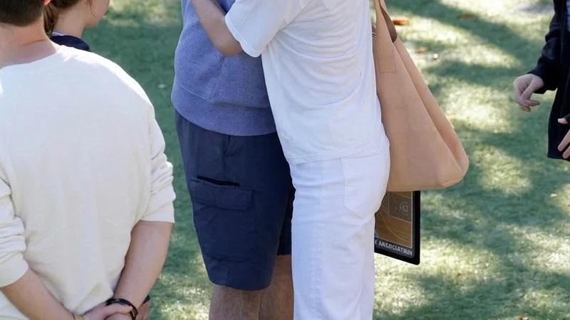 Olivia Wilde and Jason Sudeikis share a hug.