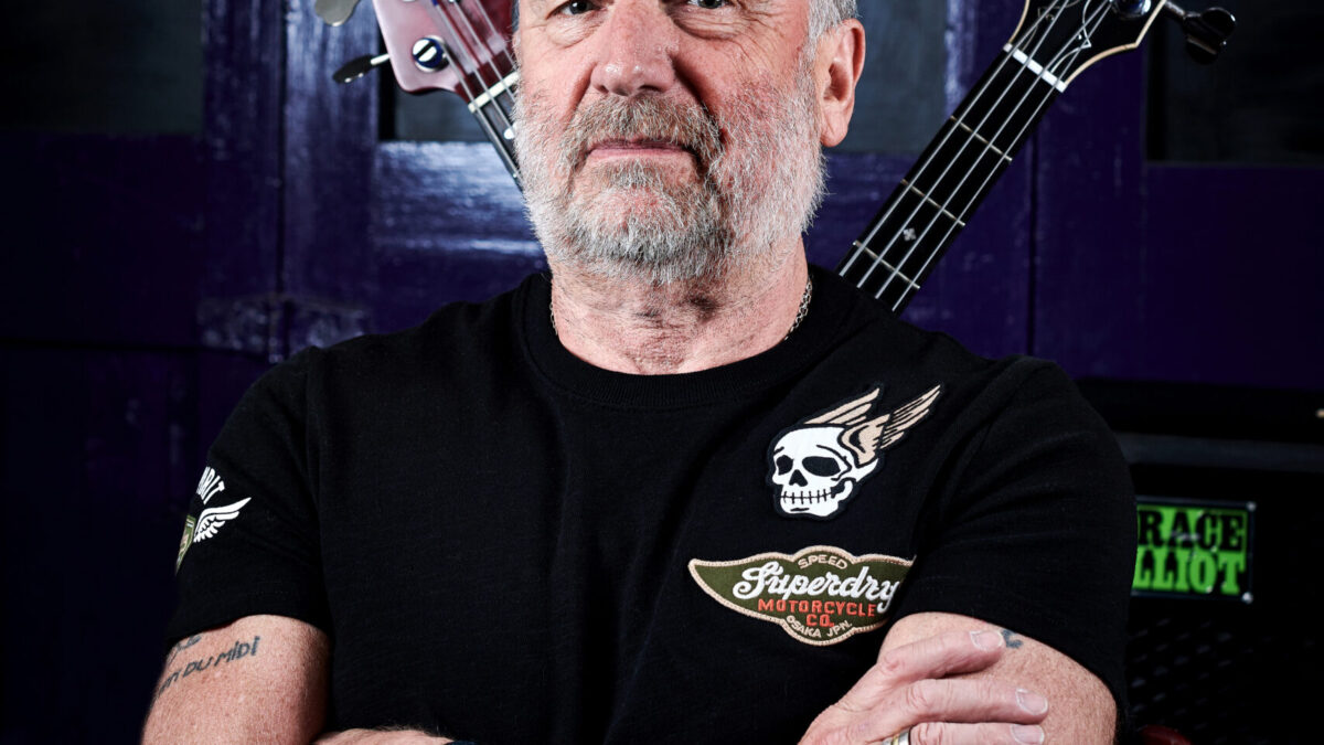 Peter Hook refuză reuniunea New Order după un proces de 8 ani