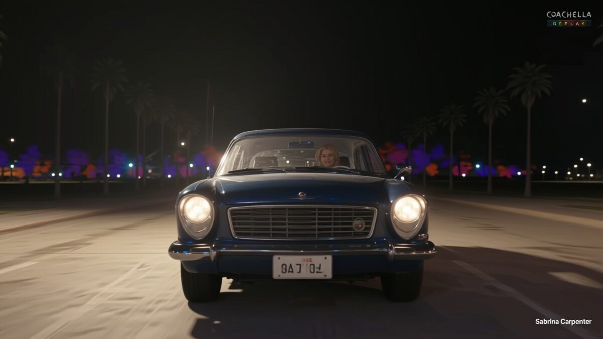 Geena Davis o joacă pe Sabrina Carpenter la 70 de ani într-un show epic la Coachella