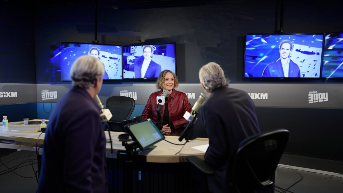 Sharon Stone dezvăluie cine e cel mai bun la sărutat din Hollywood după 29 de ani