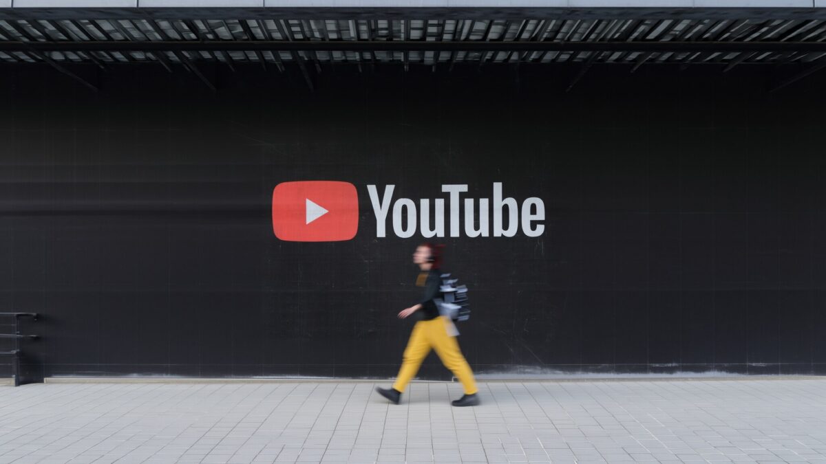 YouTube Premium se scumpește iar abonamentul individual ajunge la 15,99 dolari