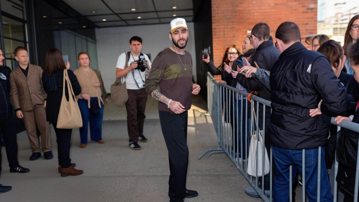 Zayn Malik l-a lovit pe Louis Tomlinson si i-a anulat serialul de pe Netflix