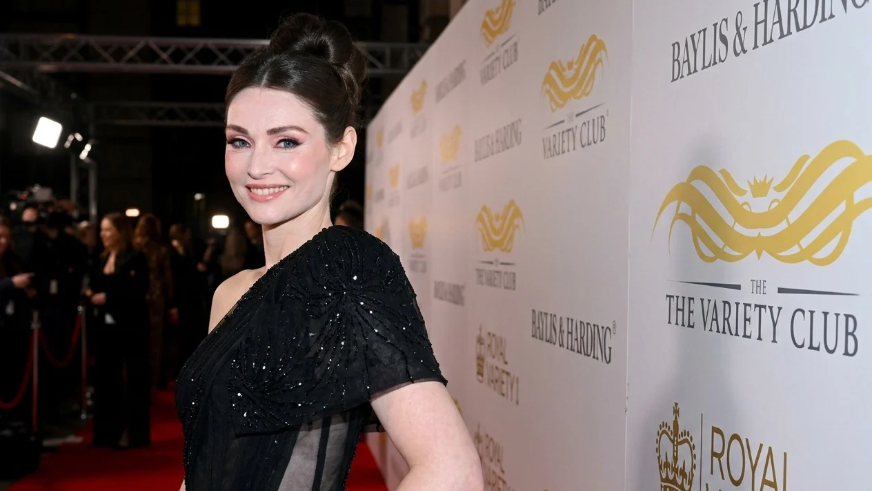 Sophie Ellis Bextor susține campania A Million Acts of Hope. S-au strâns 60.000 de semnături
