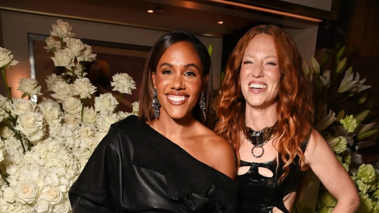 Alex Scott asteapta inelul de logodna de la Jess Glynne. Secretele amoroase ale vedetei TV