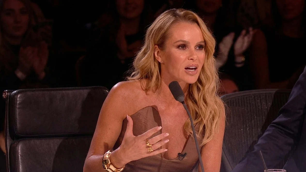 Amanda Holden si rochia transparenta de la BGT. Sotul ei evacuat din cabina de trupa Westlife