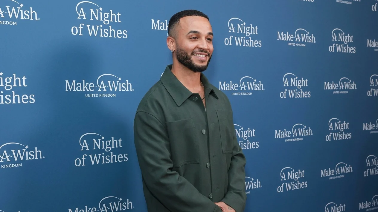 Aston Merrygold vorbeste despre presiunea de la X Factor dupa moartea lui Liam Payne. Artistul are 38 de ani