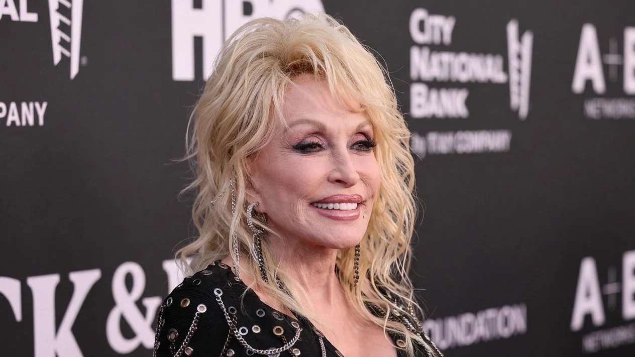 Anuntul oficial despre sanatatea lui Dolly Parton. Ce se intampla cu cele 6 concerte din Las Vegas