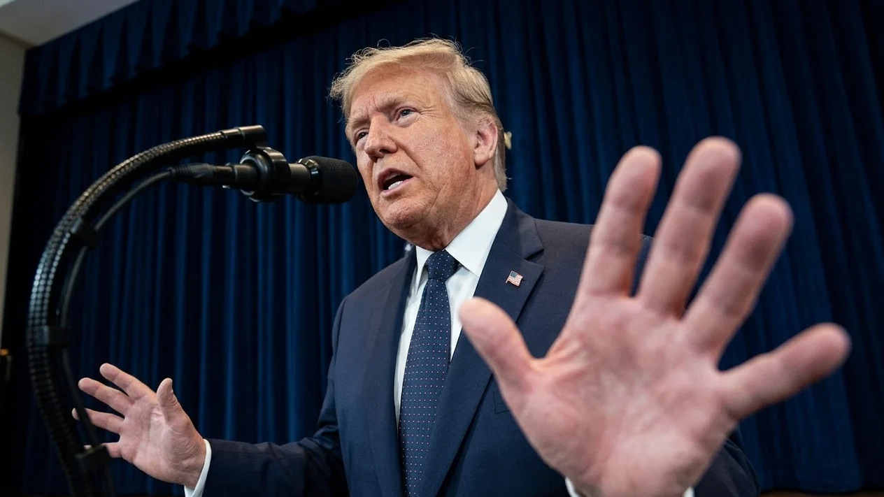 Surpriza uriasa despre Donald Trump. Motivul ireal pentru care refuza vesta de 9 kilograme