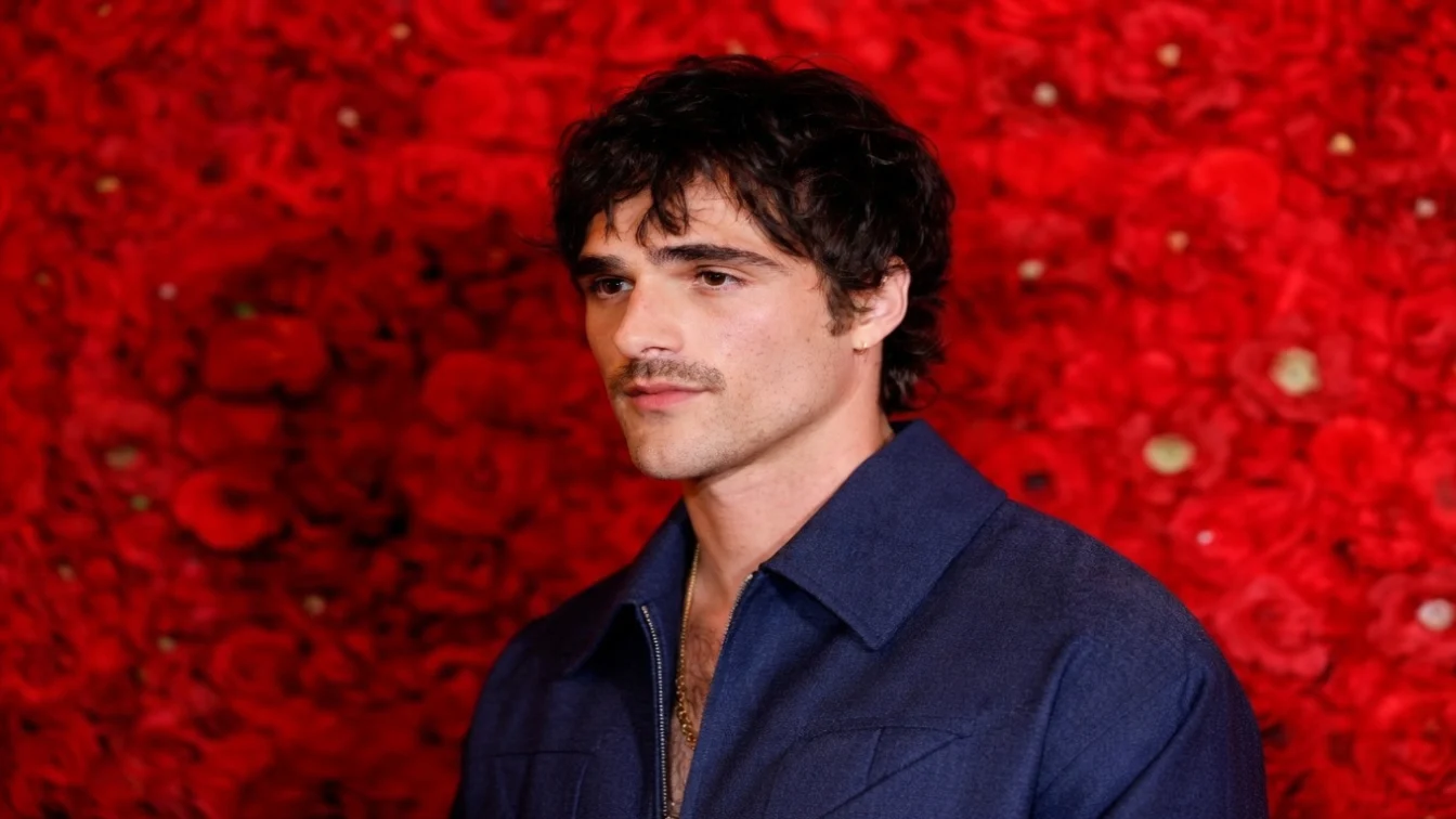 Fanii anunta ca Jacob Elordi este noul James Bond. Indiciile din reclama Chanel