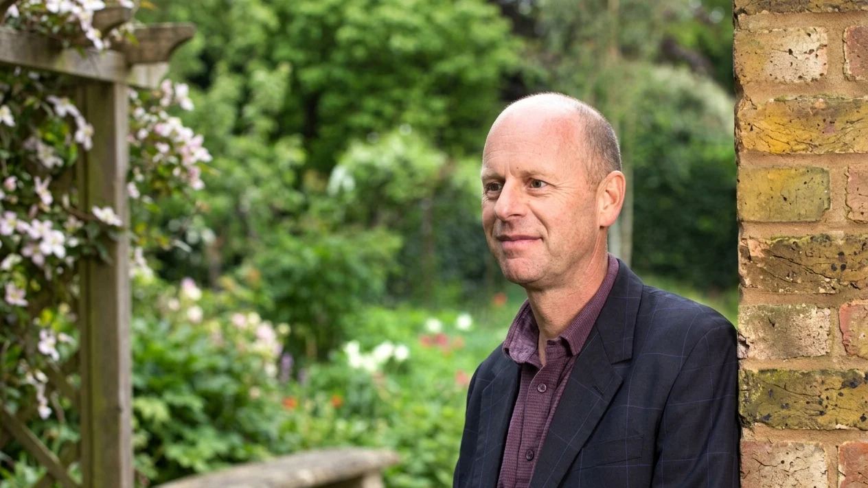 Joe Swift ataca BBC și pe David Beckham. Prezentatorul a fost concediat dupa 24 de ani
