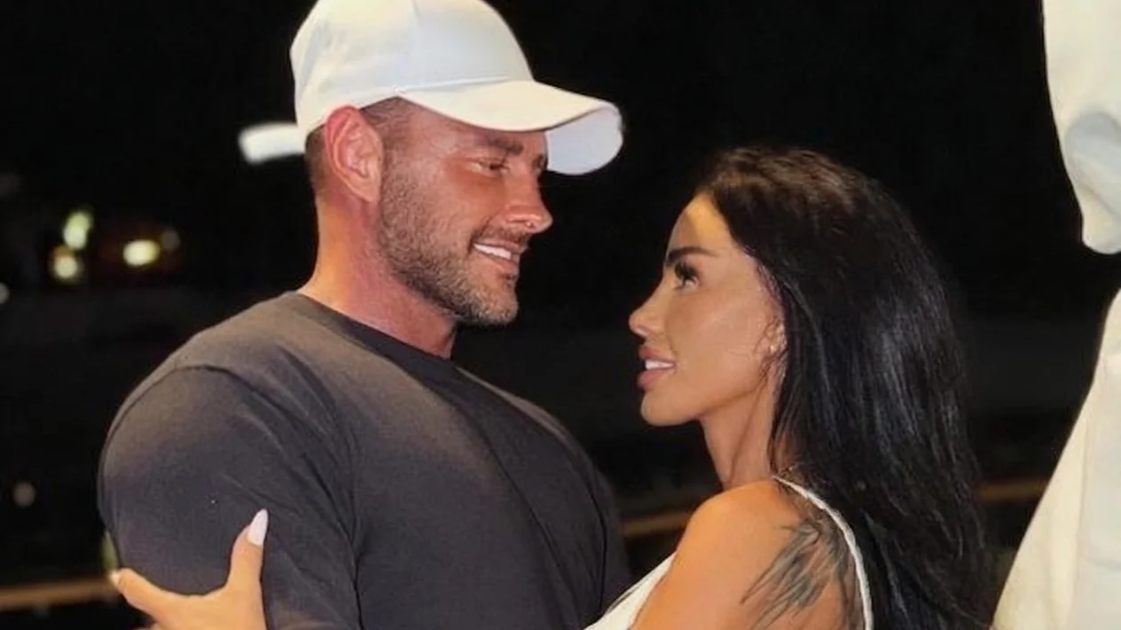 Katie Price posteaza mesaje criptice dupa disparitia sotului ei. Detalii despre cazul lui Lee Andrews